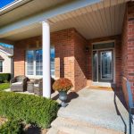 2-bedroom detached home for sale in Whitchurch-stouffville — 26 Hagen Hollow N/a (Photo 5)