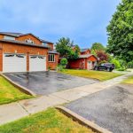 4-bedroom detached home for sale in Newmarket — 262 Savage Road (Photo 3)