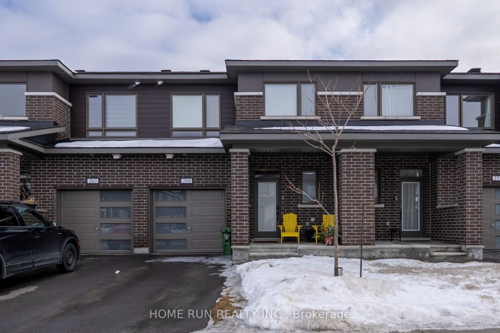 3-bedroom att/row/townhouse for rent in Ottawa — 269 Ormiston Crescent (Photo 1)