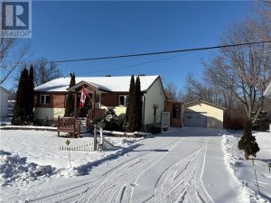 2-bedroom home for sale in Killarney — 27 Tilley Street