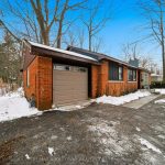 2-bedroom detached home for sale in Oakville — 276 Lakeshore Road W (Photo 1)