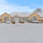 3-bedroom detached home for sale in Fort Erie — 2765 Niagara Parkway (Photo 2)