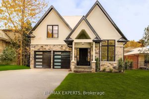 4-bedroom detached home for sale in Mississauga — 278 Mineola Road E