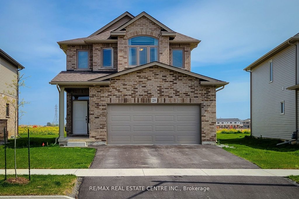 3-bedroom detached home for rent in Thorold — 28 Spring Crest Way (Photo 1)
