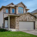 3-bedroom detached home for rent in Thorold — 28 Spring Crest Way (Photo 2)