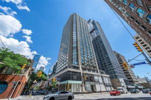 1-bedroom condo apartment for rent in Toronto — 2817 - 155 Yorkville Avenue