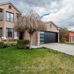 4-bedroom detached home for rent in Pickering — 284 Lancrest Street (Photo 3)