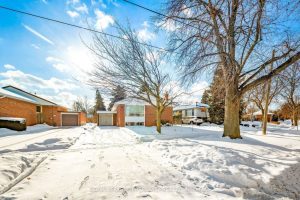 3-bedroom detached home for sale in Toronto — 29 Holywell Drive