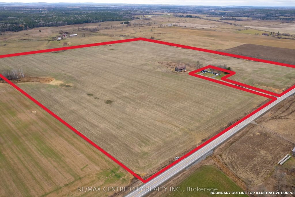 Studio farm home for sale in Admaston/bromley — 2933 Stone Road (Photo 1)