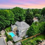 4-bedroom detached home for sale in Burlington — 298 Shoreview Road (Photo 2)