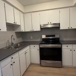 3-bedroom store w apt/office home for rent in Toronto — 2nd Floor - 2204 Bloor Street W (Photo 3)