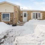 3-bedroom detached home for sale in Barrie — 3 Hickling Trail (Photo 3)