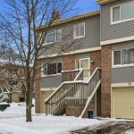 3-bedroom condo townhouse for sale in Kitchener — 30 Green Valley Drive (Photo 4)