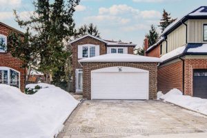 3-bedroom link home for sale in Markham — 30 Marlow Crescent