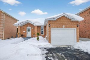 3-bedroom detached home for sale in Barrie — 30 Mcveigh Drive