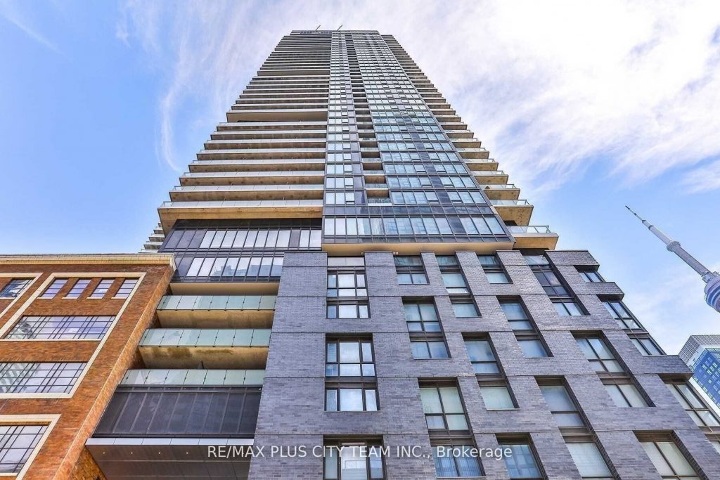 Studio condo apartment for rent in Toronto — 3008 - 115 Blue Jays Way (Photo 1)