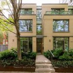 3-bedroom condo townhouse for sale in Toronto — 301 Mutual Street (Photo 1)