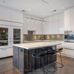 2-bedroom condo apartment for sale in Toronto — 303 - 155 Yorkville Avenue (Photo 4)