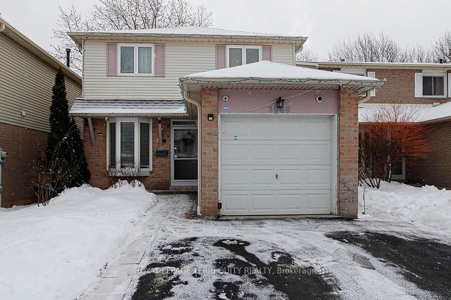 3-bedroom detached home for sale in Mississauga — 3068 Cantelon Crescent (Photo 1)