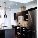 2-bedroom condo apartment for rent in Toronto — 307 - 88 Park Lawn Road (Photo 3)