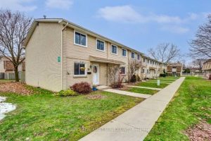 3-bedroom condo townhouse for rent in London South — 31 - 775 Osgoode Drive