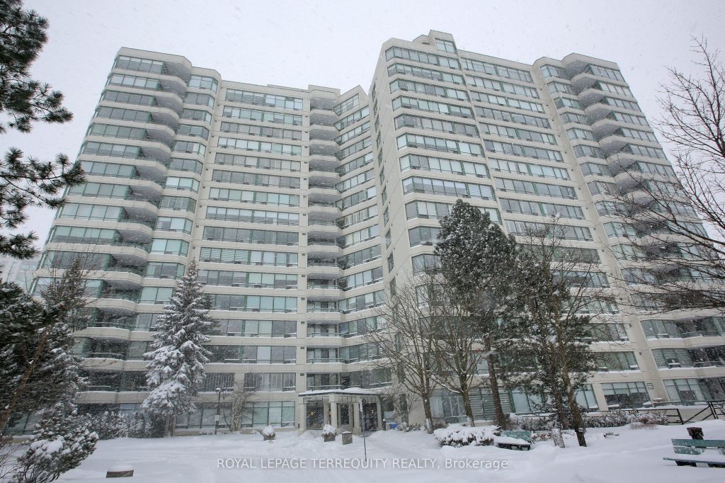 2-bedroom condo apartment for sale in Vaughan — 310 - 110 Promenade Circle (Photo 1)
