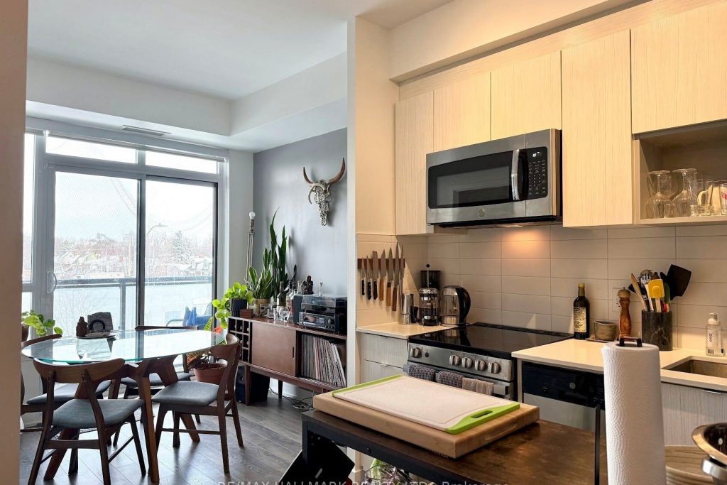 1-bedroom condo apartment for rent in Toronto — 312 - 630 Greenwood Avenue (Photo 1)