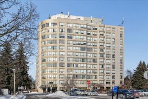 2-bedroom condo apartment for sale in Whitby — 312 - 712 Rossland Road