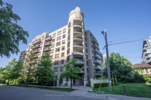1-bedroom condo apartment for rent in Toronto — 318 - 19 Barberry Place