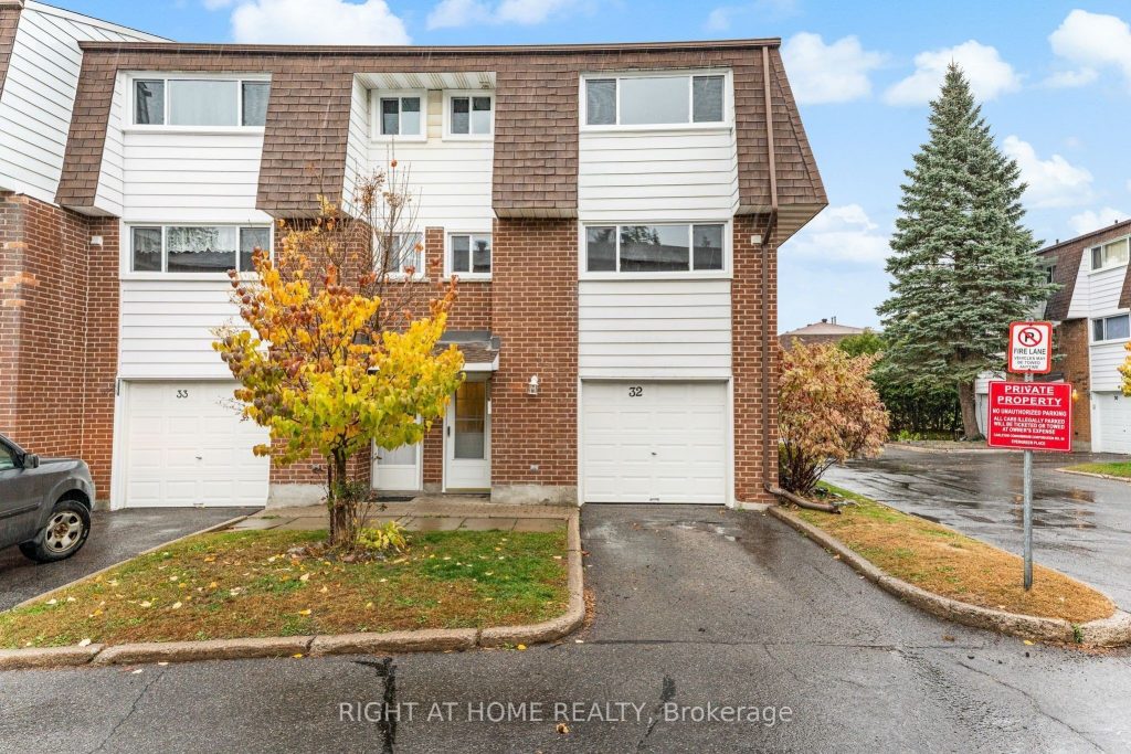 3-bedroom condo townhouse for sale in Ottawa — 32 - 2296 Orient Park Drive (Photo 1)
