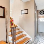3-bedroom detached home for sale in Barrie — 32 Cynthia Court (Photo 4)