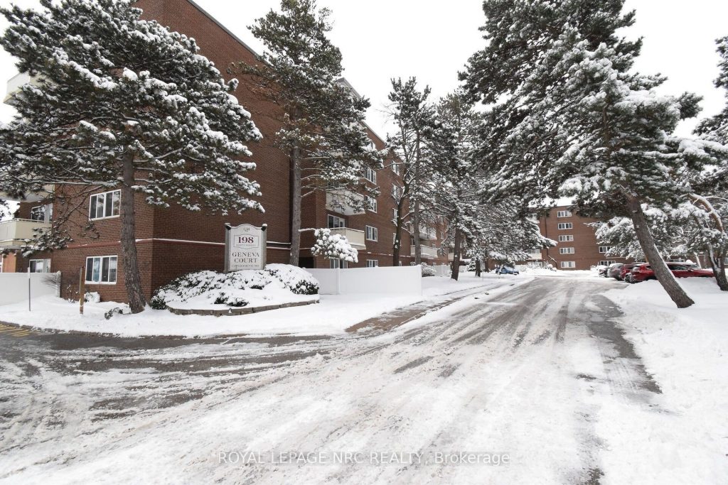 2-bedroom condo apartment for sale in St. Catharines — 320 - 198 Scott Street (Photo 1)