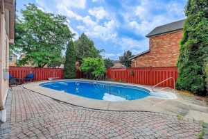 4-bedroom detached home for sale in Mississauga — 3246 Fanleaf Drive