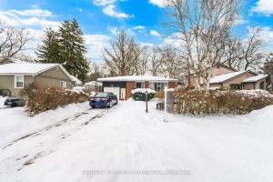 3-bedroom detached home for sale in Pickering — 325 Dyson Road