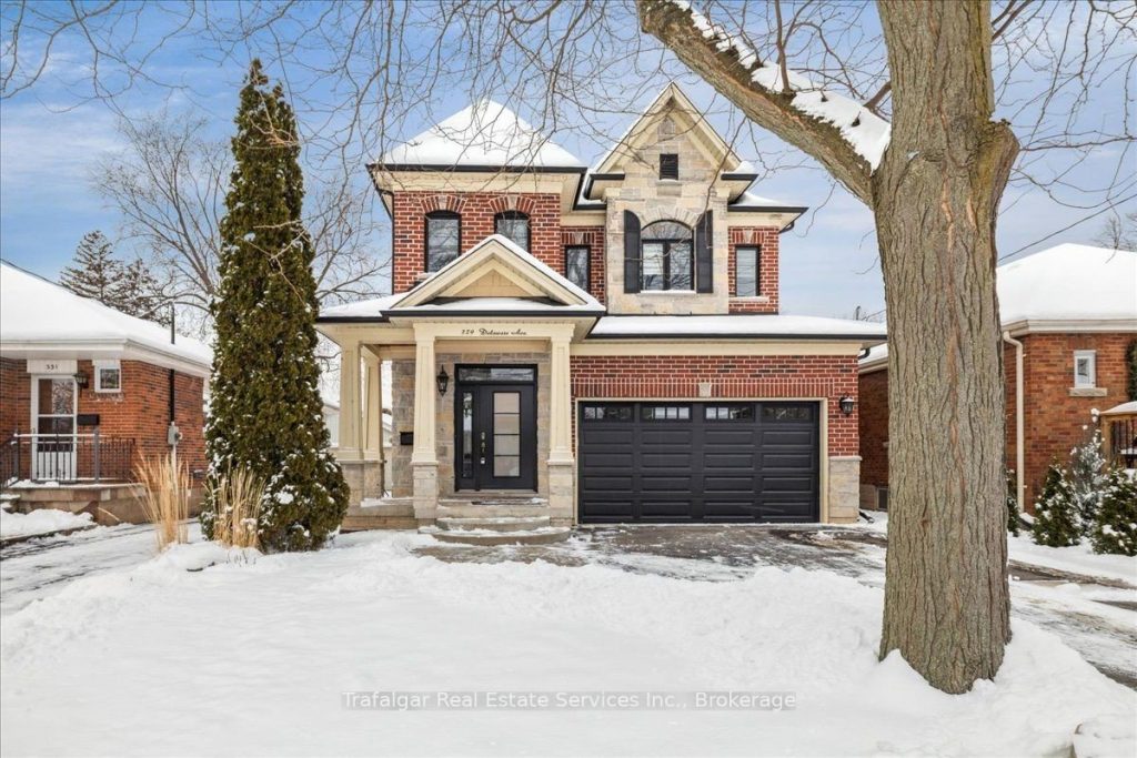 5-bedroom detached home for rent in Burlington — 329 Delaware Avenue (Photo 1)