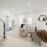 3-bedroom detached home for sale in Richmond Hill — 33 Carnoustie Crescent (Photo 4)