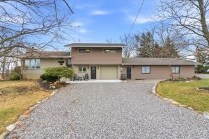 3-bedroom detached home for sale in Lincoln — 3319 Twenty First Street