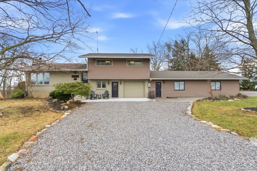 3-bedroom detached home for sale in Lincoln — 3319 Twenty First Street (Photo 1)