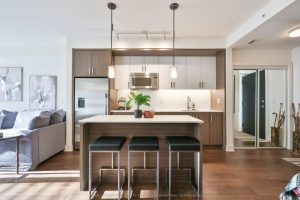 2-bedroom condo apartment for sale in Mississauga — 332 - 1575 Lakeshore Road W