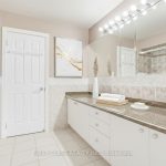 5-bedroom detached home for sale in Richmond Hill — 333 Weldrick Road E (Photo 4)