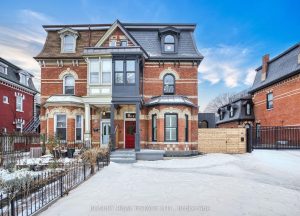 4-bedroom semi-detached home for rent in Toronto — 34 Beaconsfield Avenue