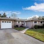 4-bedroom home for sale in Simcoe — 34 Dora Drive (Photo 1)