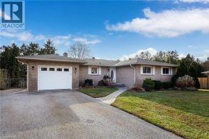 4-bedroom home for sale in Simcoe — 34 Dora Drive