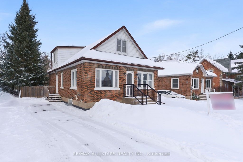 3-bedroom detached home for sale in Brock — 34 River Street (Photo 1)