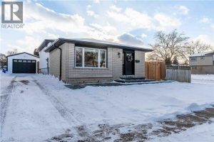 3-bedroom home for sale in Stoney Creek — 34 William Johnson Street