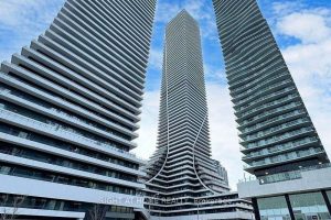1-bedroom condo apartment for sale in Toronto — 3415 - 30 Shore Breeze Drive
