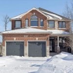 4-bedroom detached home for sale in Barrie — 35 Marta Crescent (Photo 2)