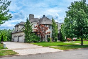 4-bedroom detached home for sale in Niagara Falls — 3542 Matthews Drive