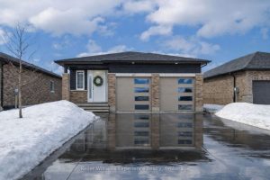2-bedroom detached home for sale in Saugeen Shores — 360 Mary Rose Avenue