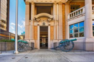 1-bedroom condo apartment for sale in Toronto — 3606 - 426 University Avenue
